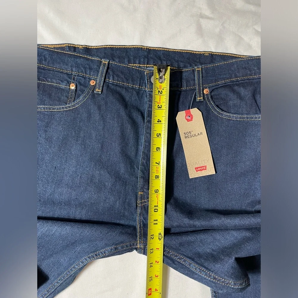 NWT Levi’s 505 Regular Fit straight leg Blue denim jeans men’s size 40 x 30